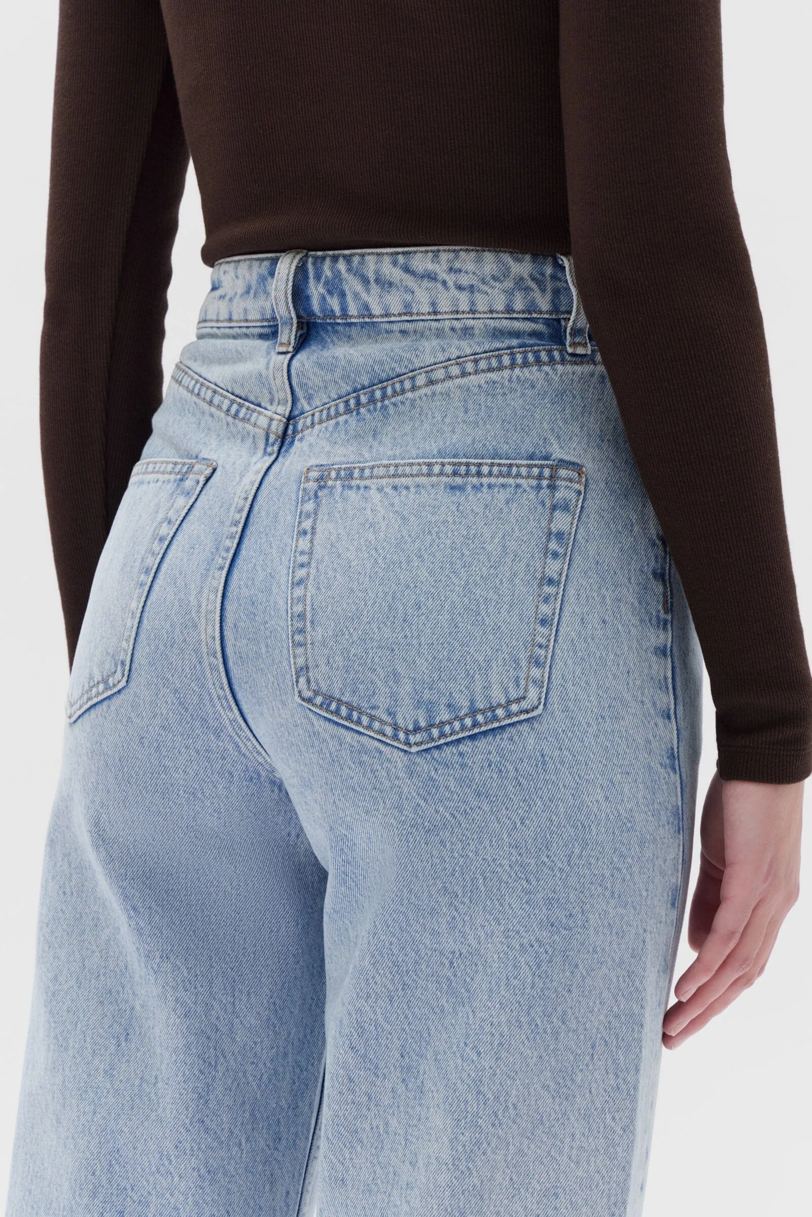 Assembly Label Twisted Seam Straight Leg Jean - Light Stone