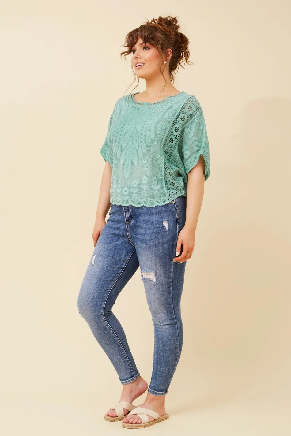 DEVONA EMBROIDERED TOP